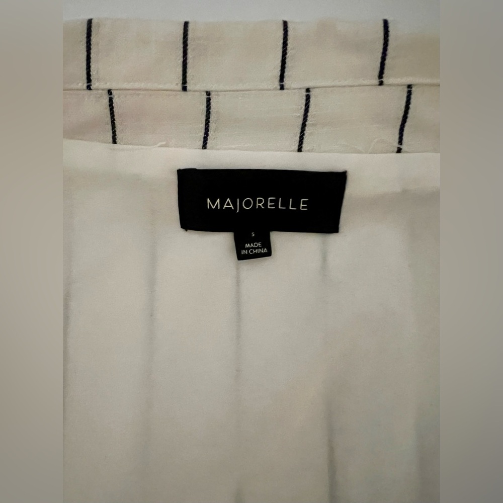 Beckett Dress in White & Navy
MAJORELLE - Picture 9 of 12